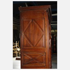 Klassizistischer Dielenschrank