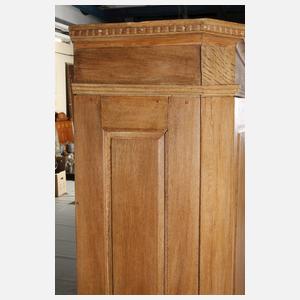 Hallenschrank Barock