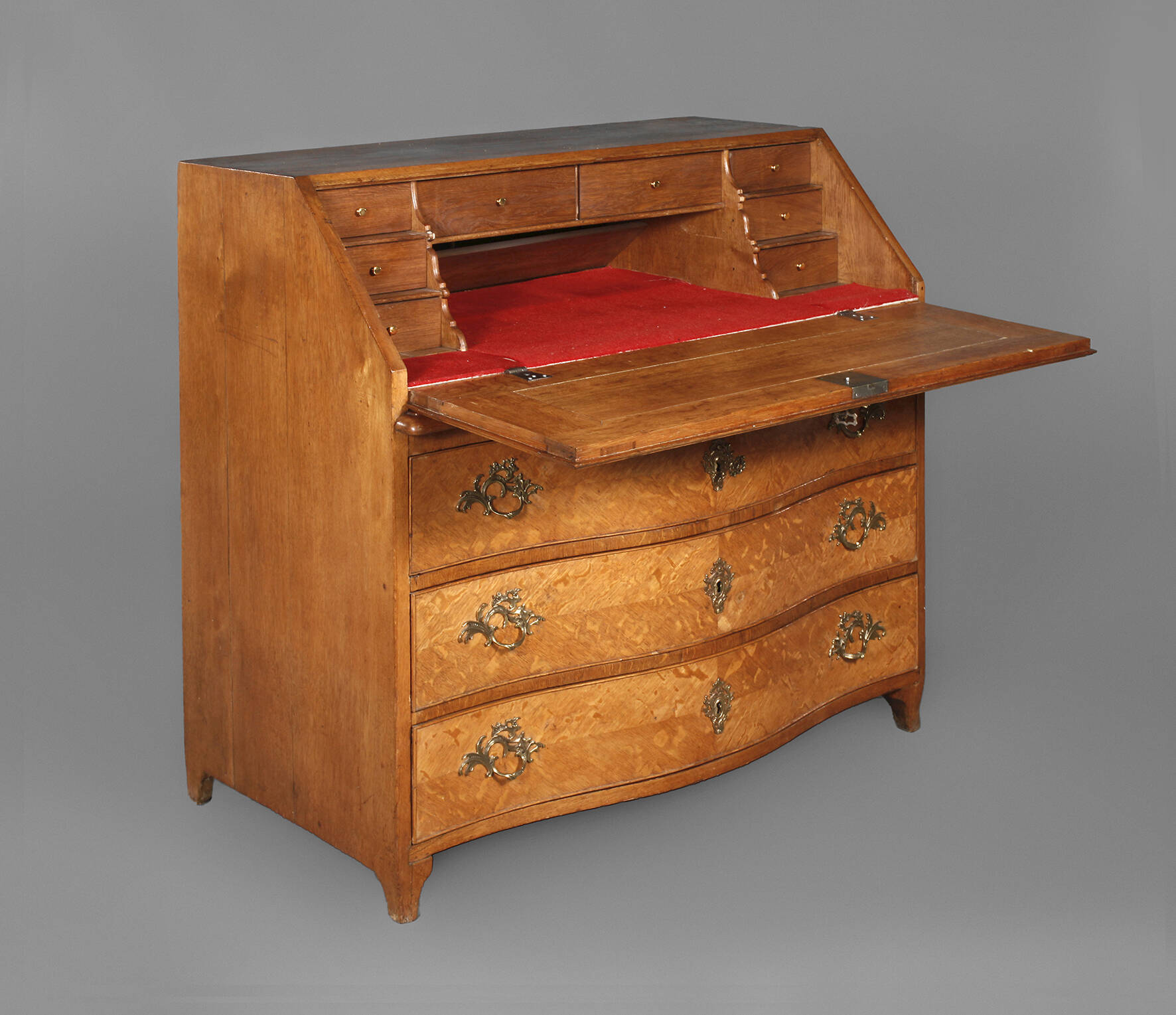 Barocker Schrägklappensekretär