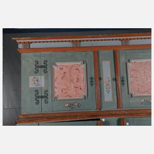 Übergroßer barocker Bauernschrank