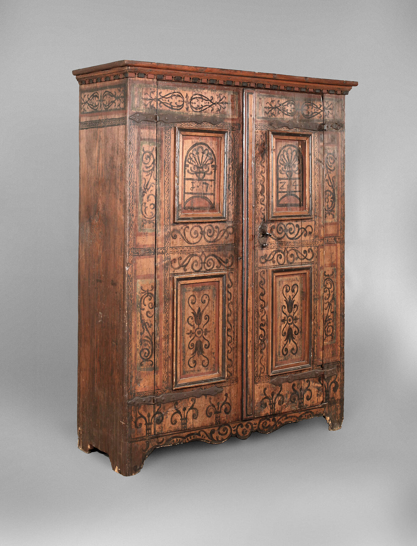 Barocker Bauernschrank