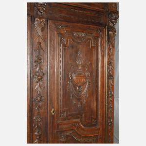 Außergewöhnlicher, klassizistischer Dielenschrank