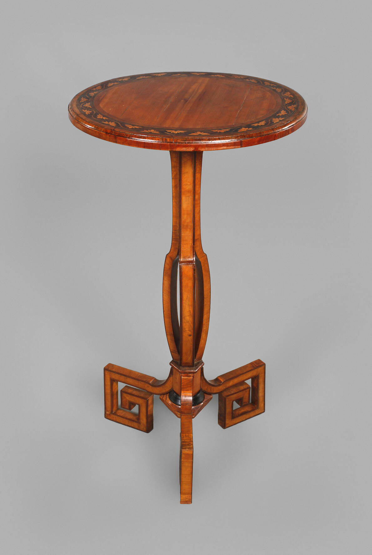 Klassizistisches Tischchen