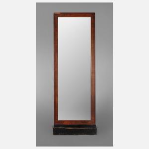 Pfeilerspiegel Empire