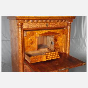 Feiner Sekretär Biedermeier