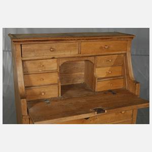 Schrägklappensekretär