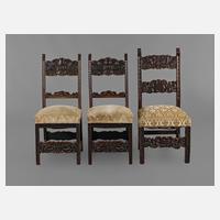 Drei Stühle im Renaissancestil111