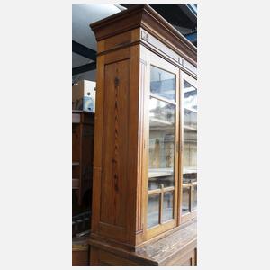 Große Ladeneinrichtung Jugendstil