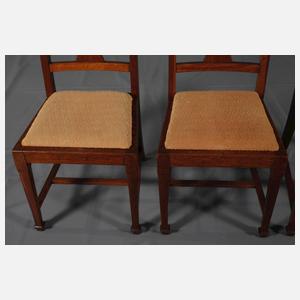 Fünf Hochlehnstühle