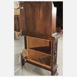 Eckschrank mit Glasaufsatz