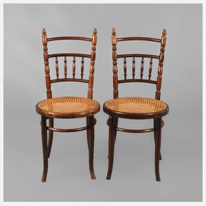 Paar Caféhausstühle