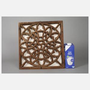 Neogotische Schnitzerei