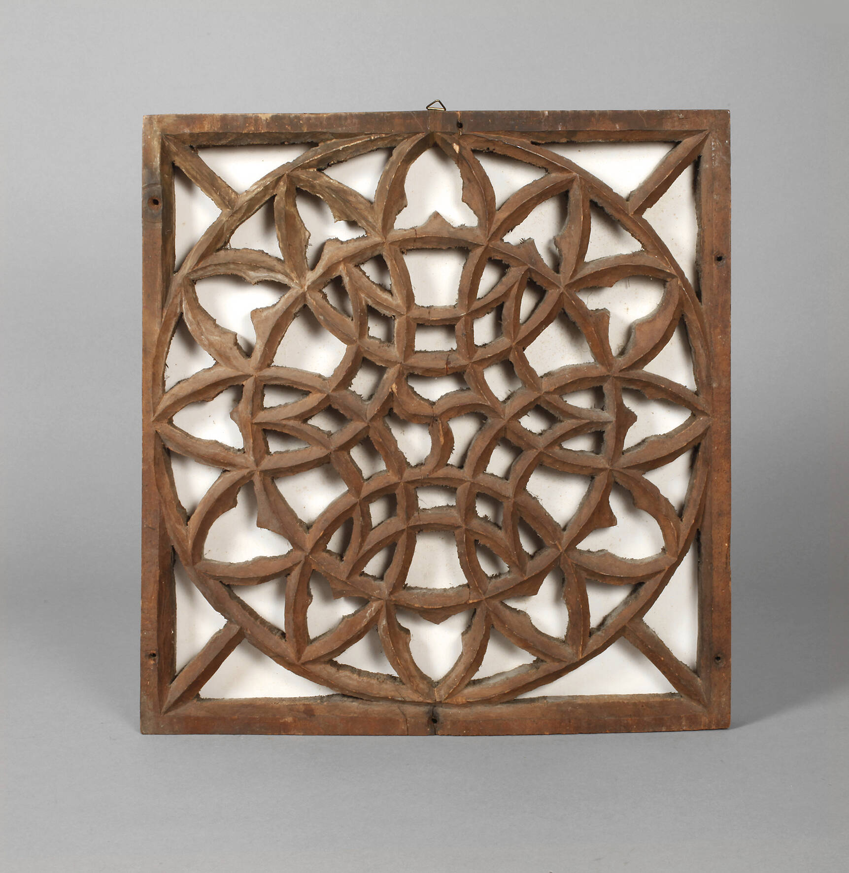 Neogotische Schnitzerei