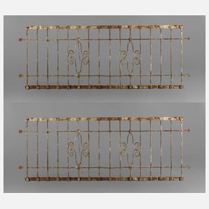 Paar große Brüstungsgitter Jugendstil