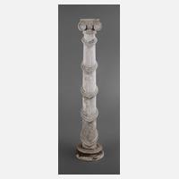 Klassizistische Säule111