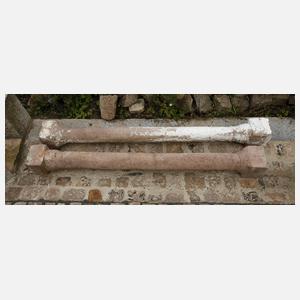 Paar Sandsteinsäulen