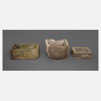 Drei Pflanztröge111