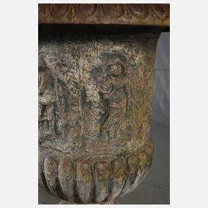 Monumentale Gartenamphore