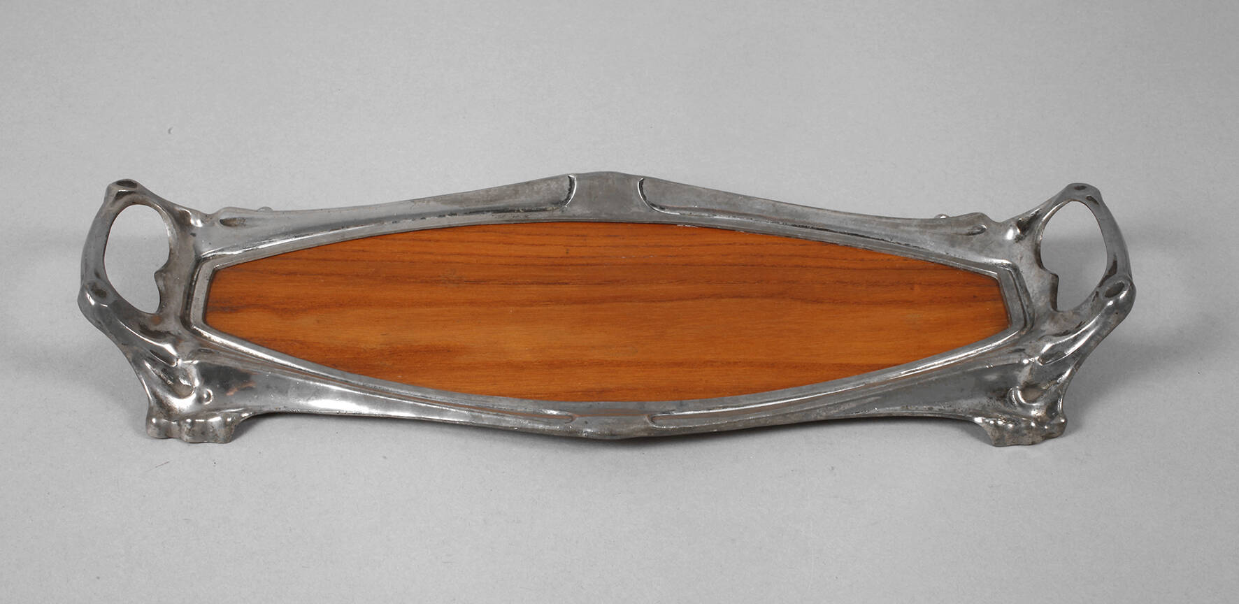 Tablett Friedrich Adler attr.