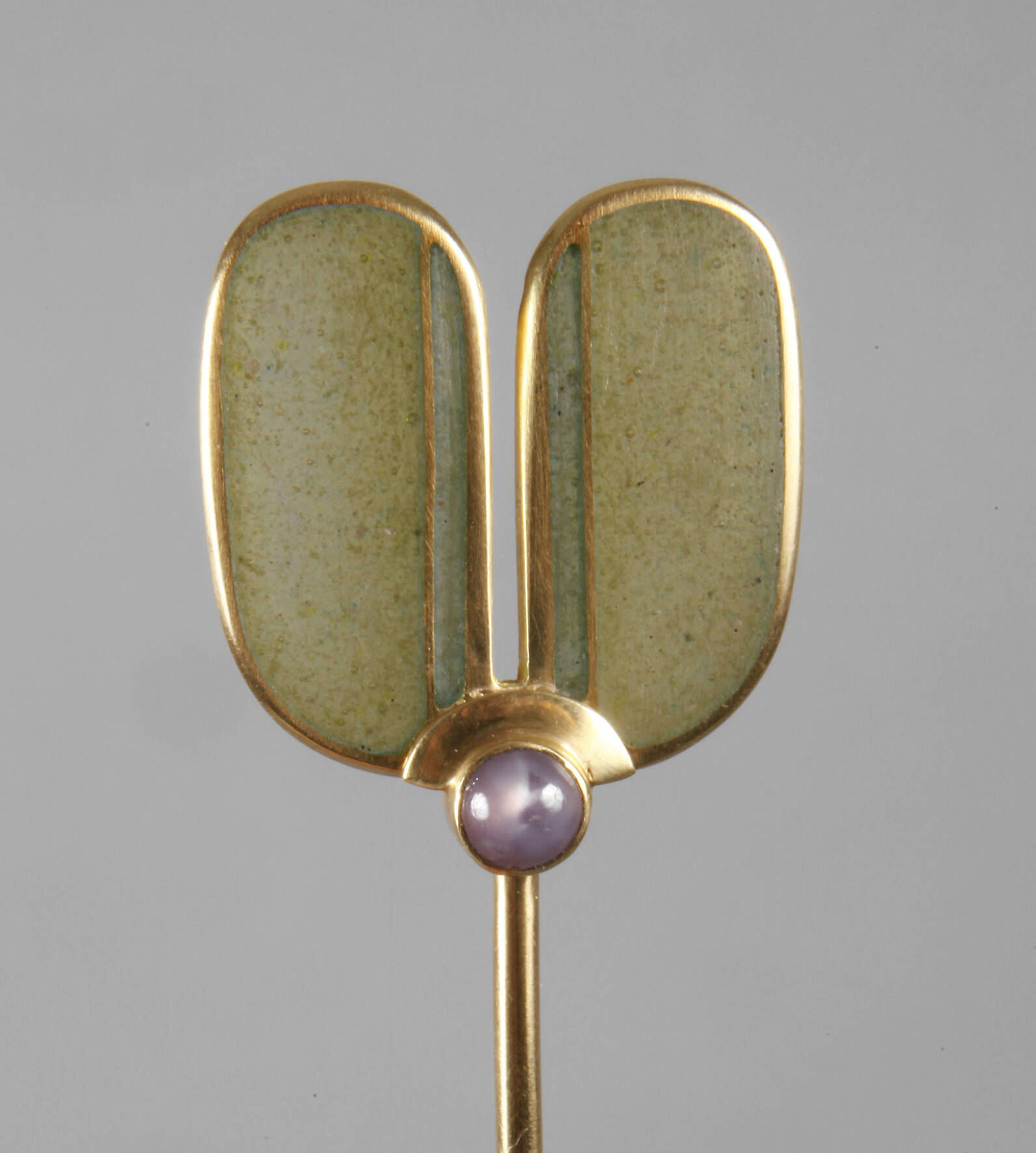 Hutnadel mit Fensteremaille