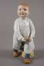 Meissen "Kind, auf einem Stecken reitend"