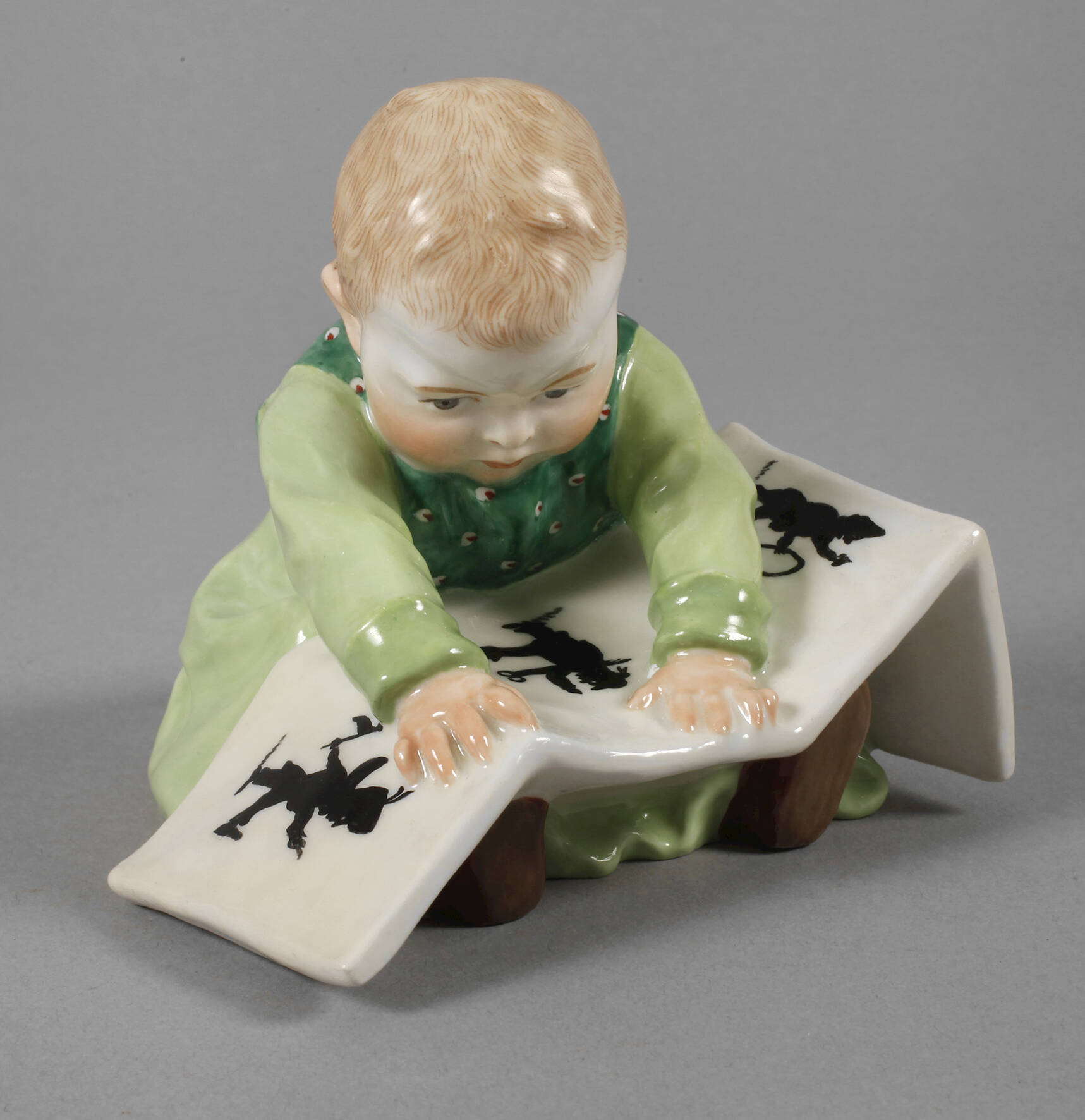 Meissen "Kind mit Bilderbuch, groß"