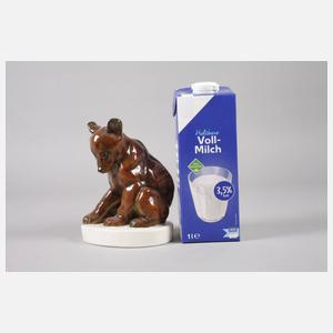 Schwarzburger Werkstätten "Sitzender, junger Bär"