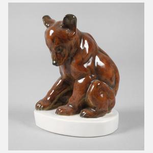 Schwarzburger Werkstätten "Sitzender, junger Bär"