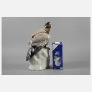 Volkstedt "Bussard auf Felsen"