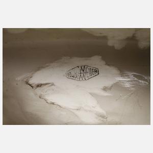 Goldscheider Wien weiblicher Akt mit Lyra