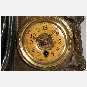 Figürliche Salonuhr