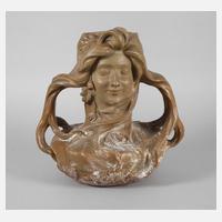 Frankreich figürliche Henkelvase111