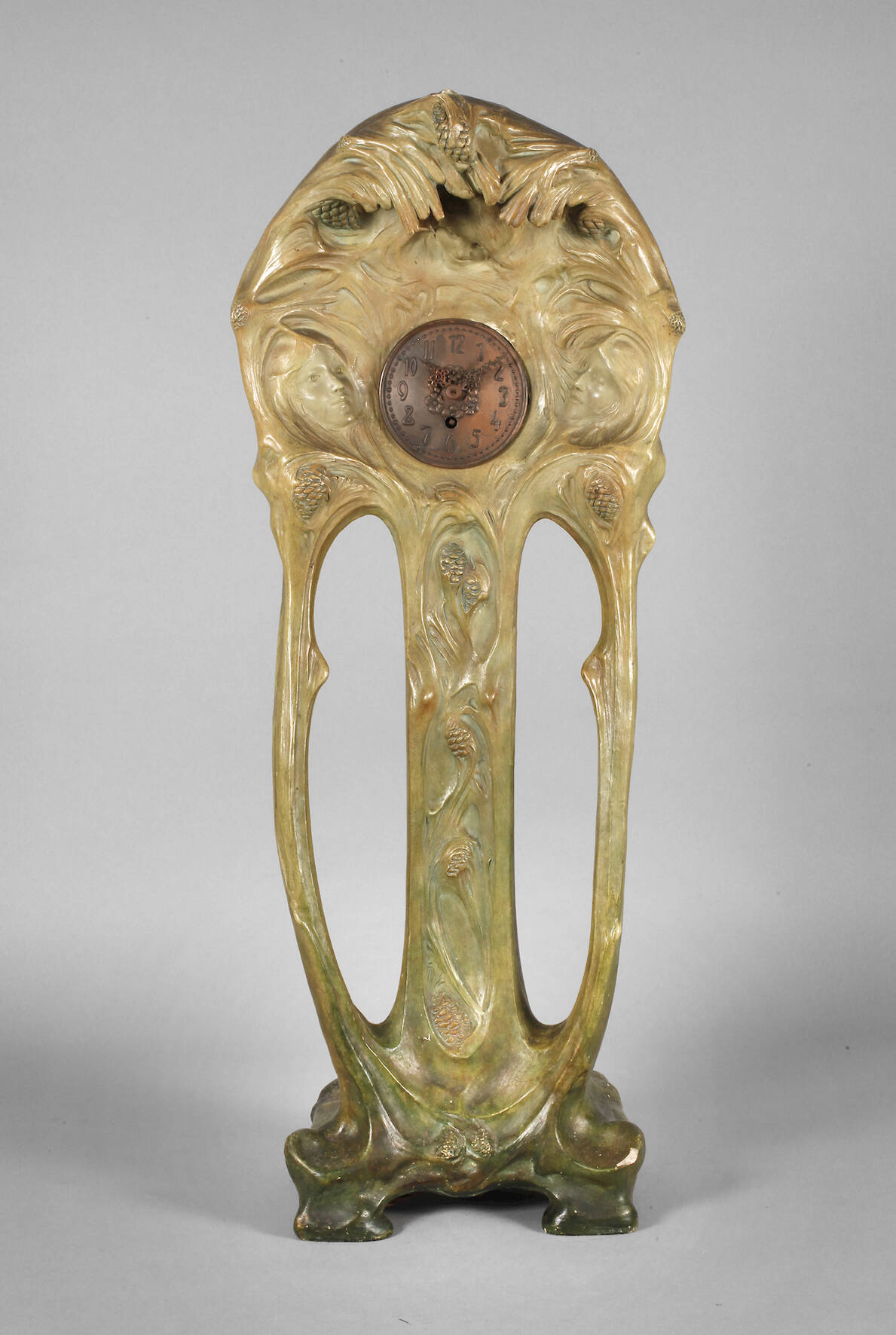 Goldscheider Wien, Monumentale Salonuhr mit Beleuchtung