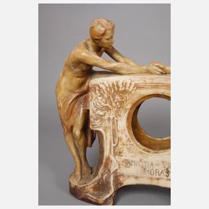 Goldscheider Wien figürliches Uhrengehäuse