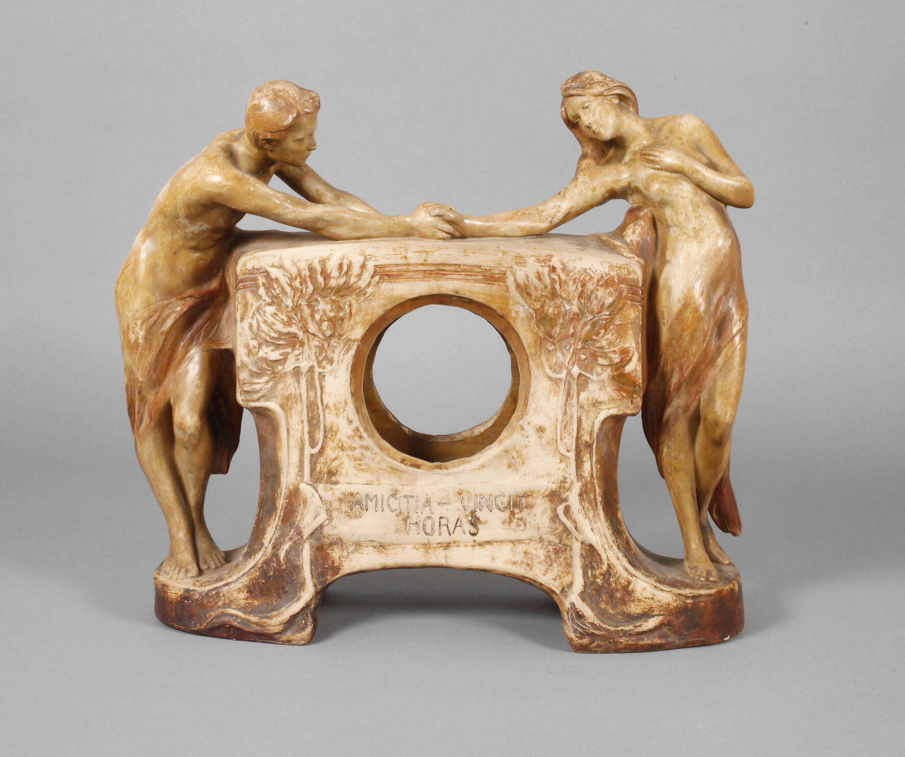 Goldscheider Wien figürliches Uhrengehäuse