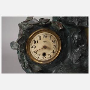 Übergroße Salonuhr