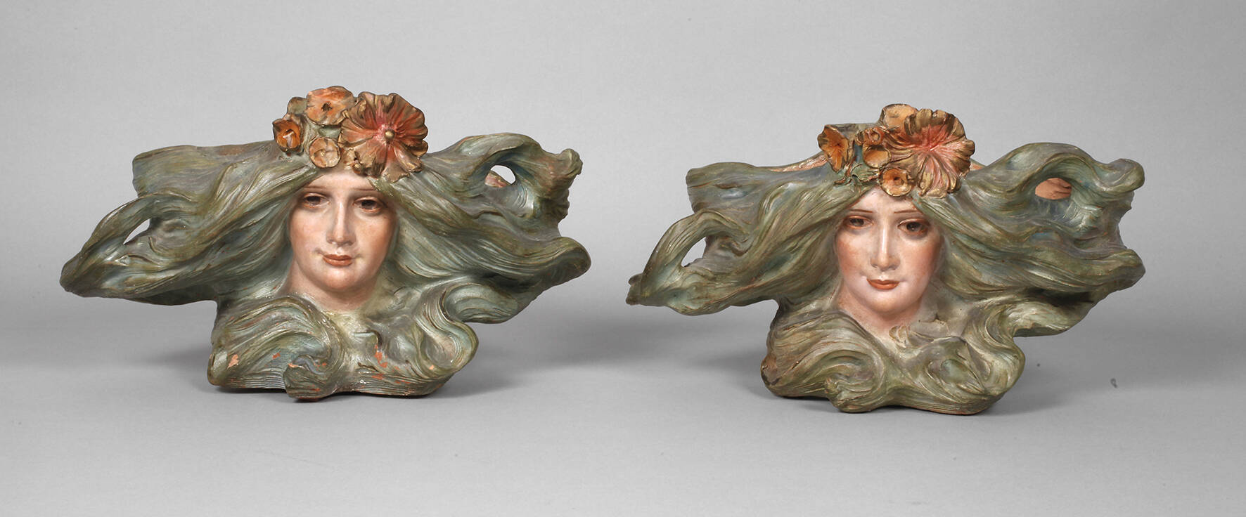 Spanien Paar figürliche Jardinieren