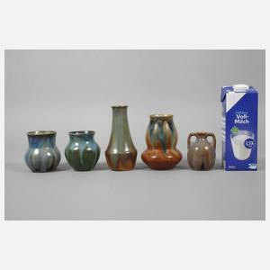Bunzlau Konvolut kleine Vasen