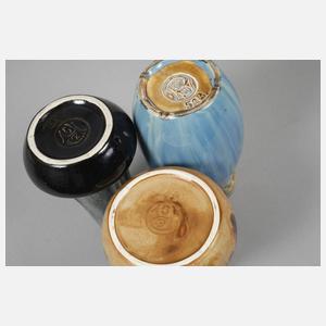 Bunzlau Konvolut Reliefvasen