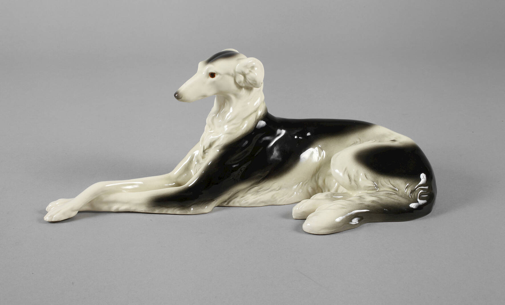 Goldscheider Wien "Liegender Barsoi"