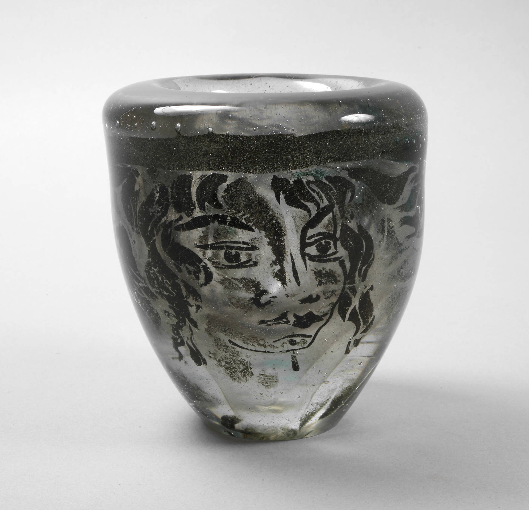 Bechervase Henri Navarre