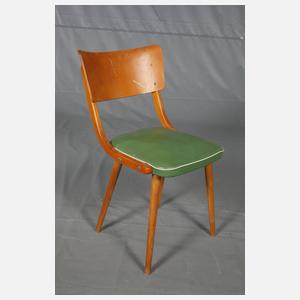 Schreibtisch mit Stuhl