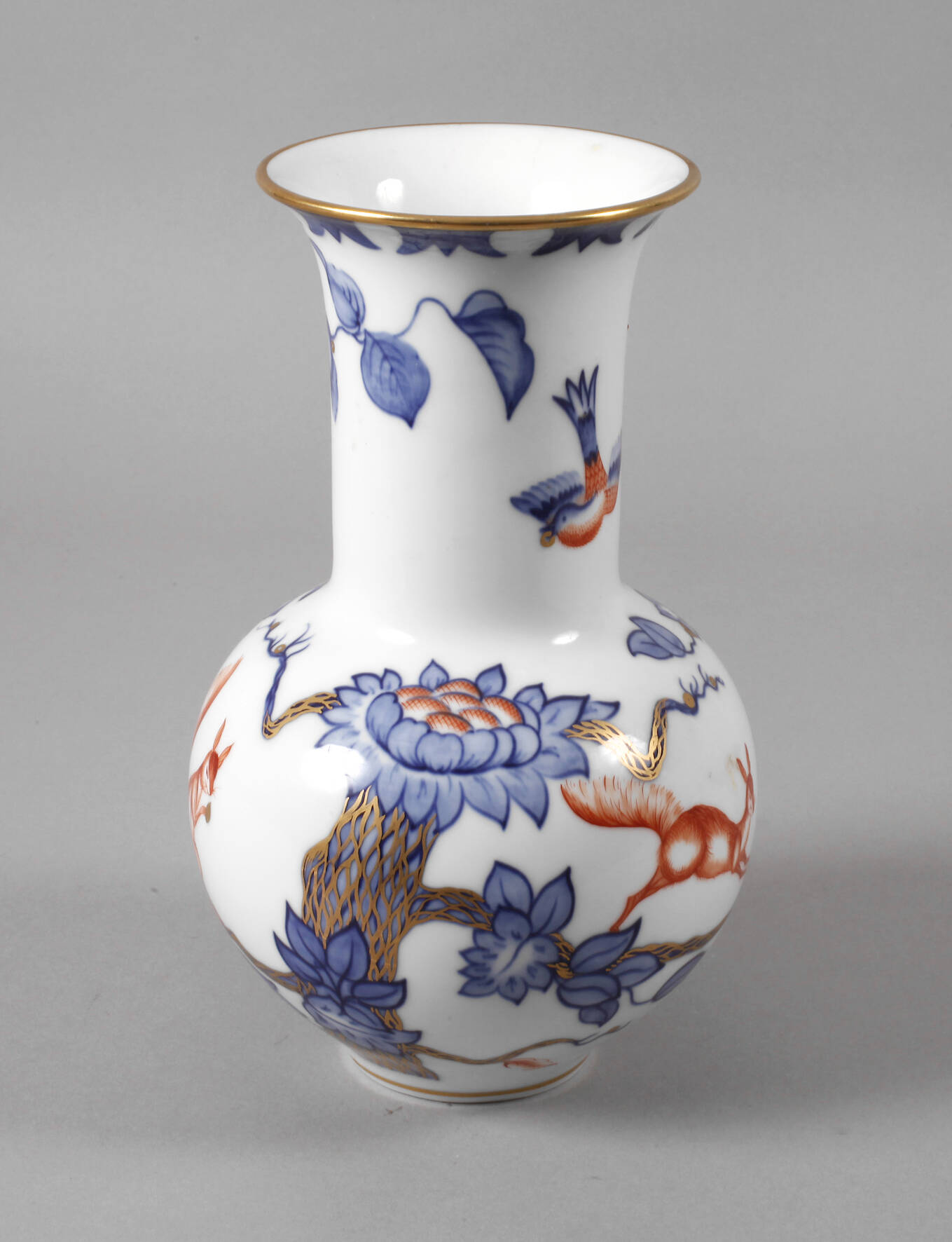 Augarten Wien Vase mit Eichhörnchenmotiv