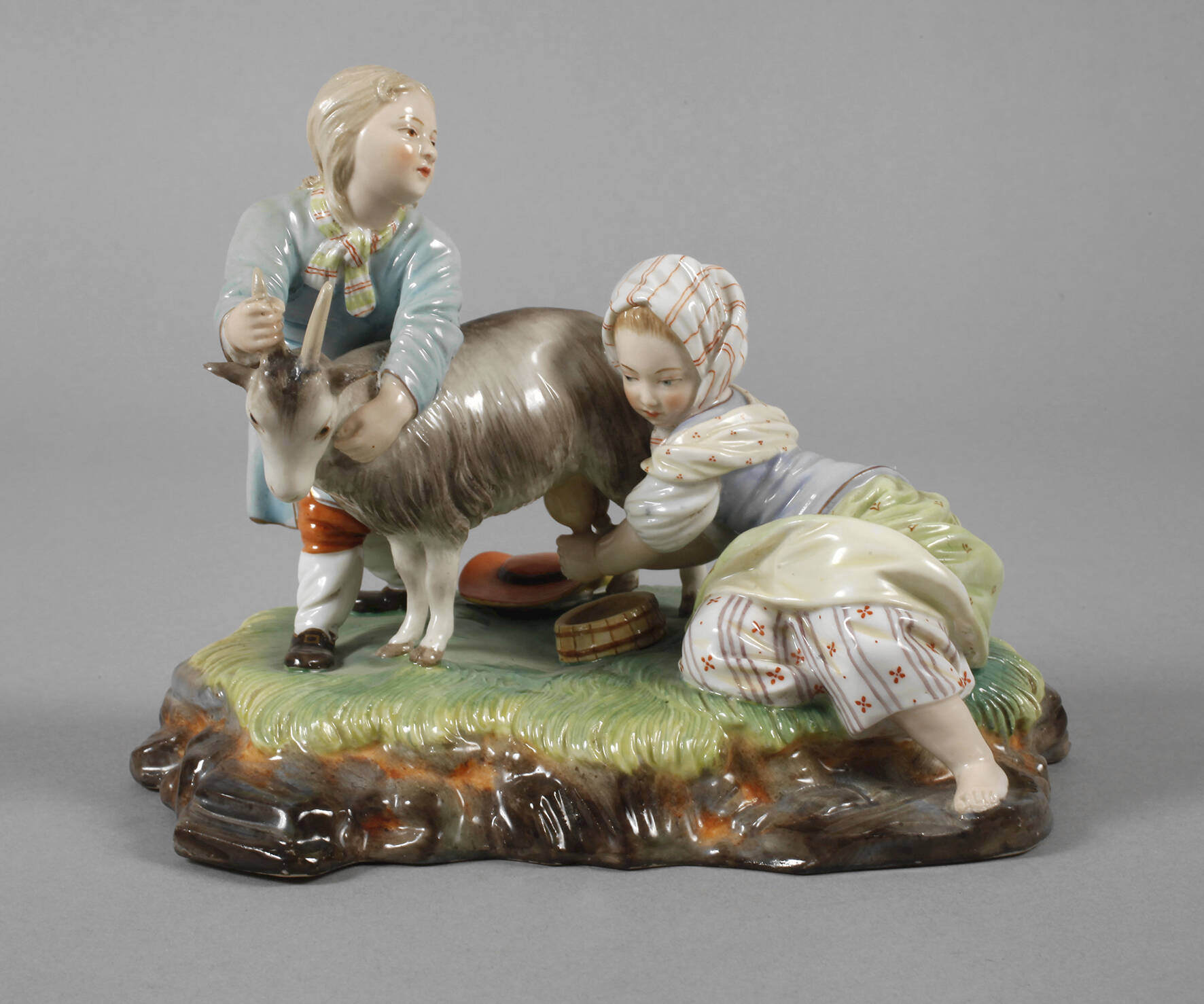 Höchster Modell "Die Ziegenmelkerin"