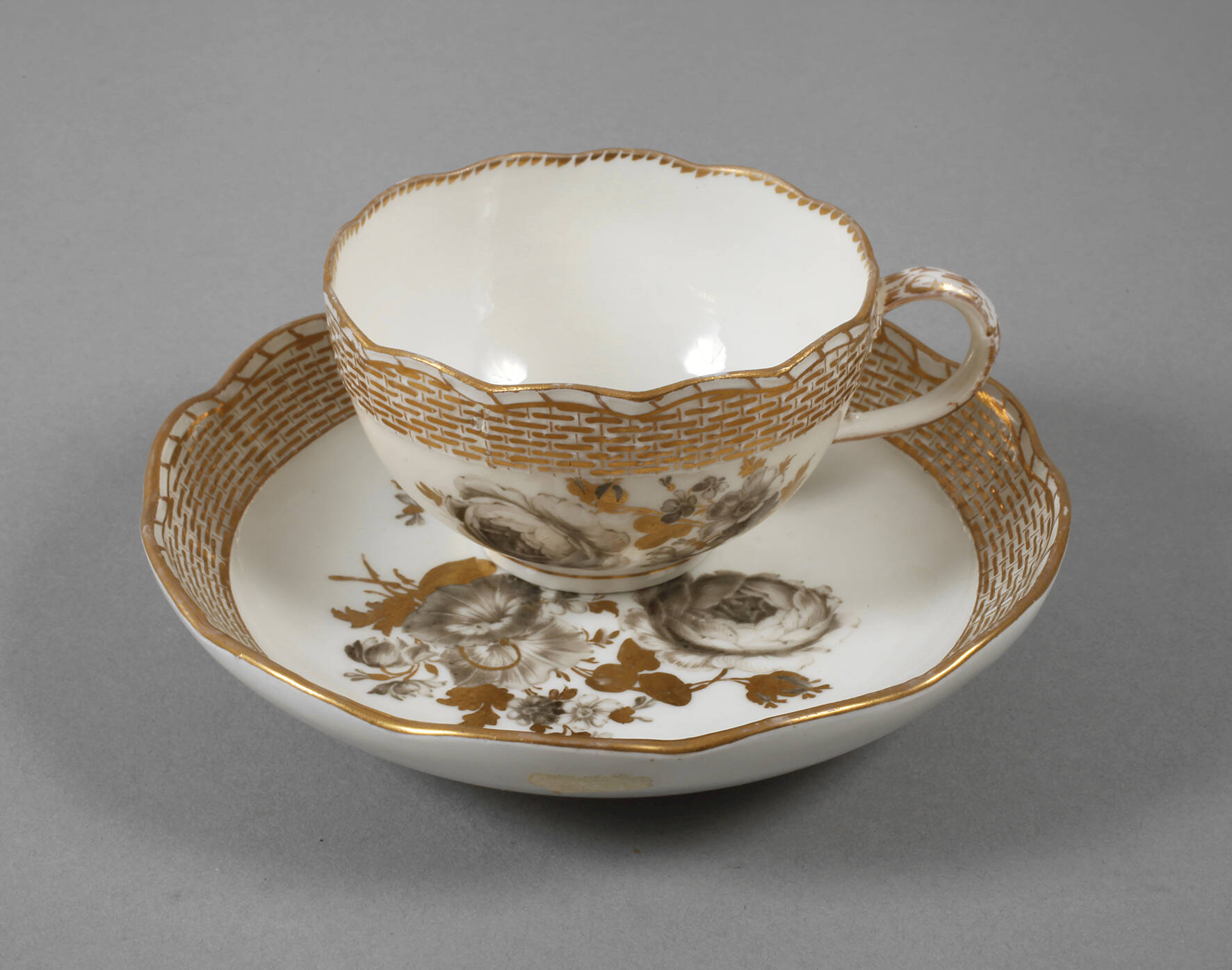 Meissen Sammeltasse mit Marcolini-Malweise
