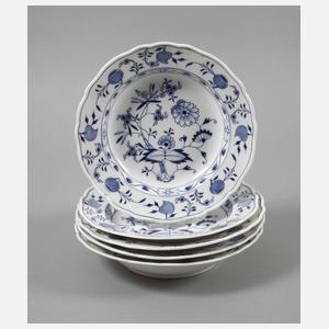 Meissen fünf Suppenteller "Zwiebelmuster"