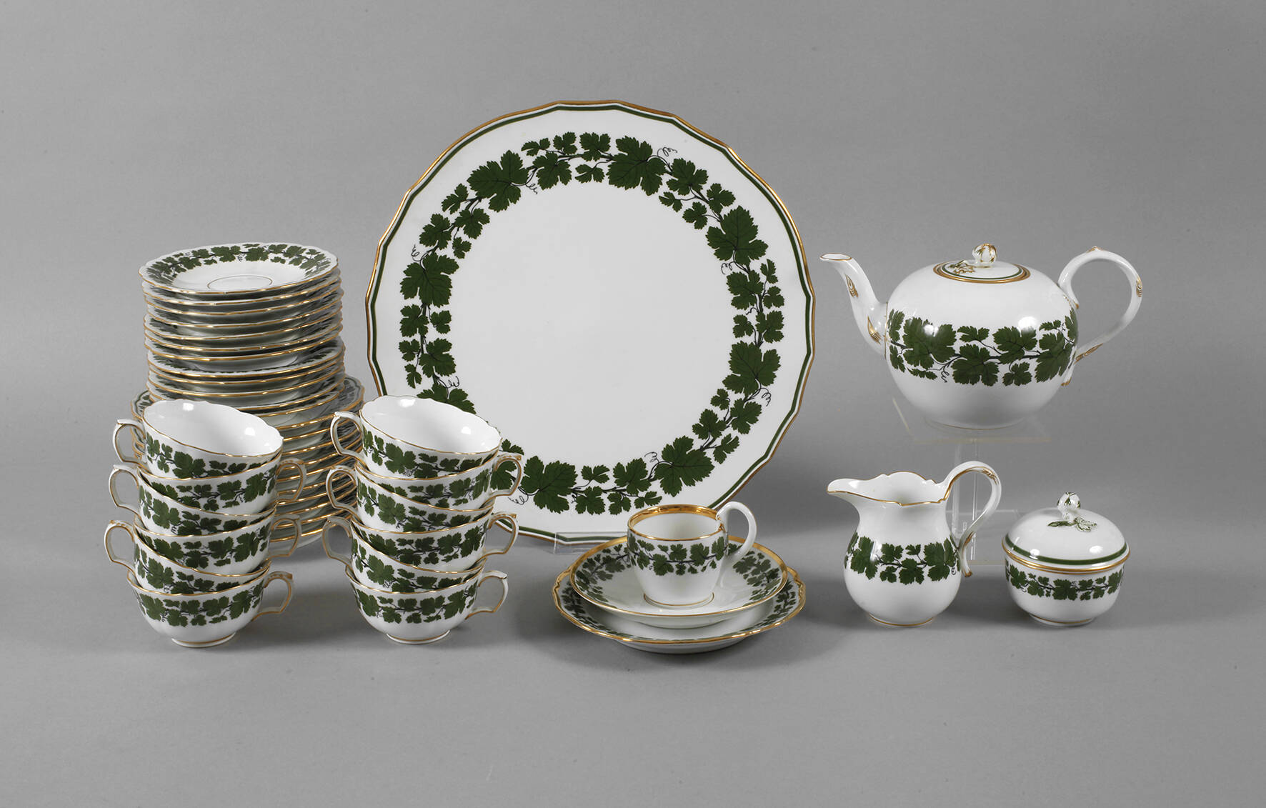 Meissen Teeservice mit Weinlaubdekor