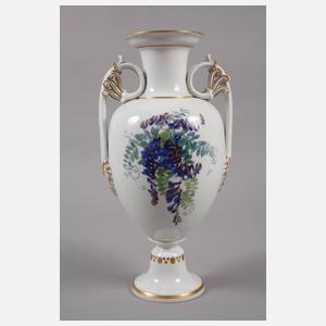 Meissen "Henkelvase" mit Blumenmalerei