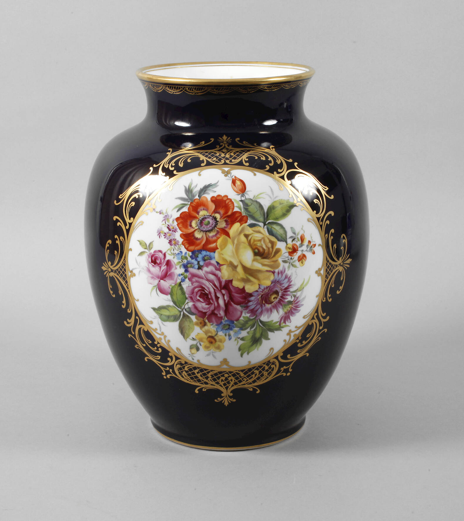 Meißener Porzellanmalerei Bodenvase