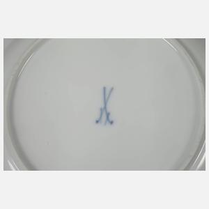 Meissen vier Prunkteller Blumen- und Goldmalerei